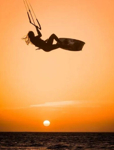 VS11 – Voyage Scolaire : Initiation au Kitesurf, Wingfoil & Pêche à Dakhla