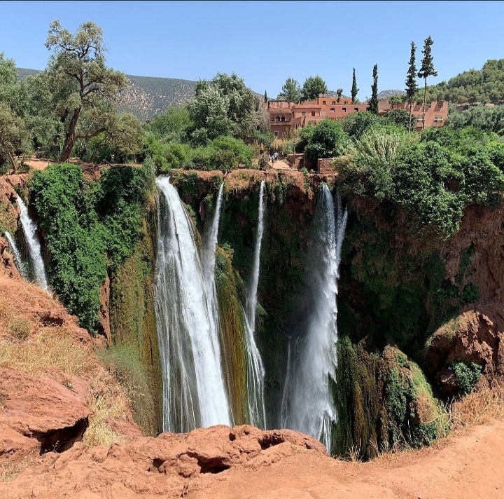 VS10 – Voyage Scolaire : Découverte de Beni Mellal, Ouzoud et Ain Asserdoun