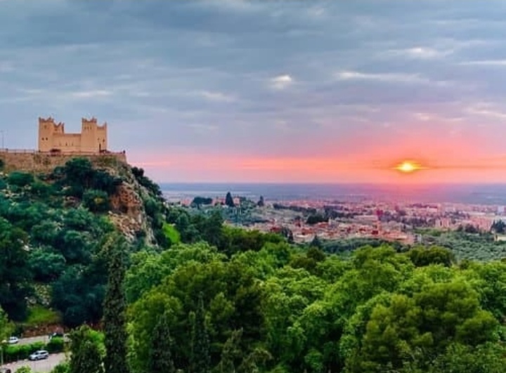 VS10 – Voyage Scolaire : Découverte de Beni Mellal, Ouzoud et Ain Asserdoun