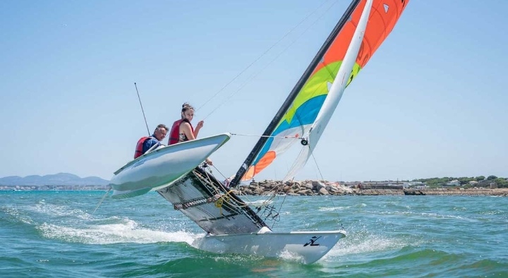 CCI4 – Voyage Scolaire : Aventure en Catamaran à Al Hoceïma