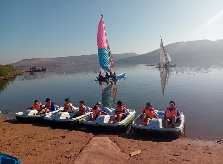 CC5-Capitaine Catamaran – Voyage Scolaire : Expérience nautique à Oued Maleh