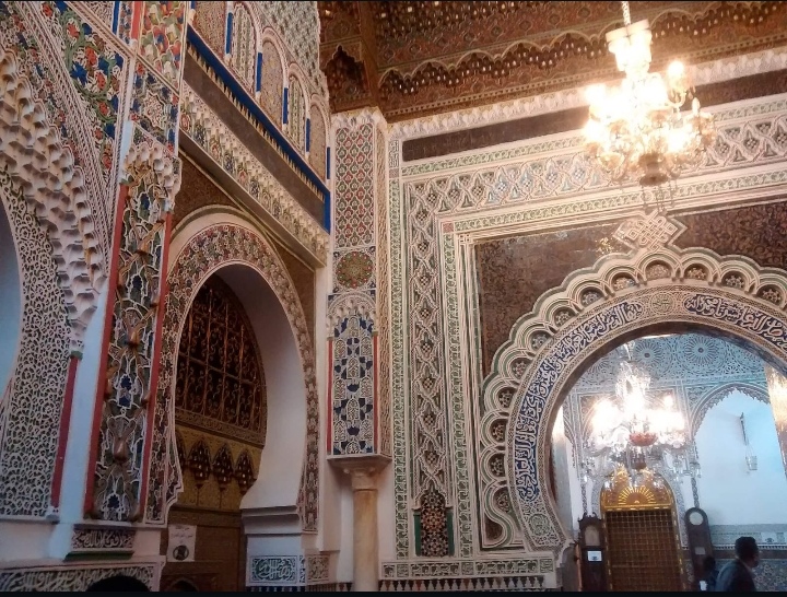 VSI3 – Voyage Scolaire International : Exploration de Fès, Meknès, Volubilis et Moulay Idriss Zarhoune pour élèves étrangers