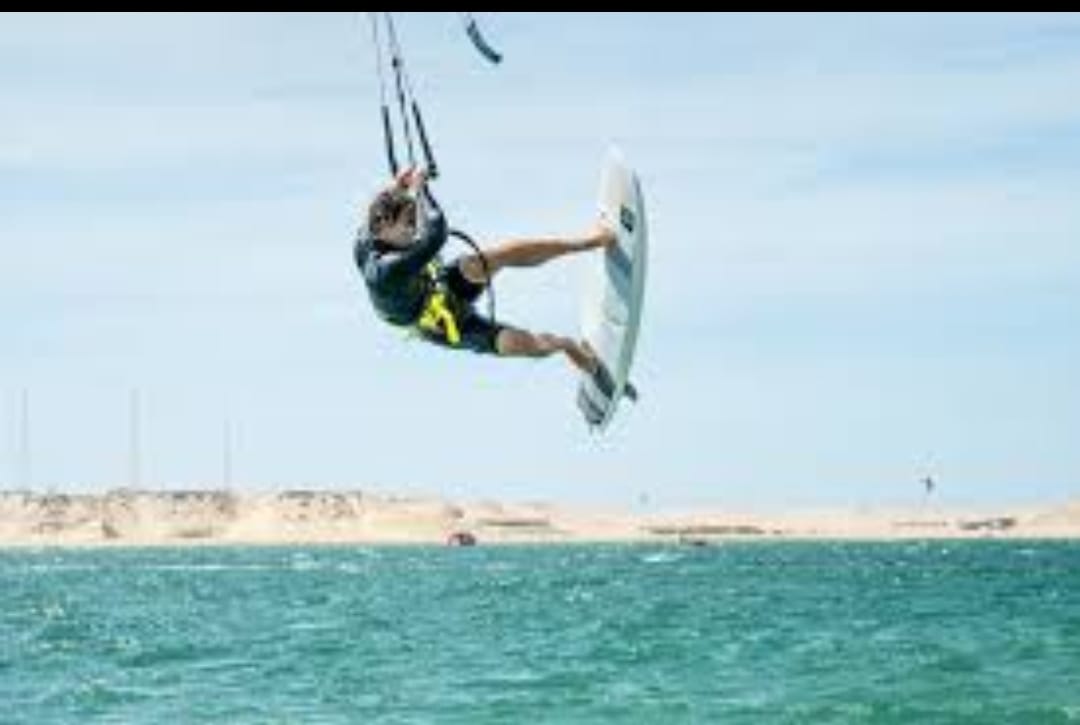 VS11 – Voyage Scolaire : Initiation au Kitesurf, Wingfoil & Pêche à Dakhla
